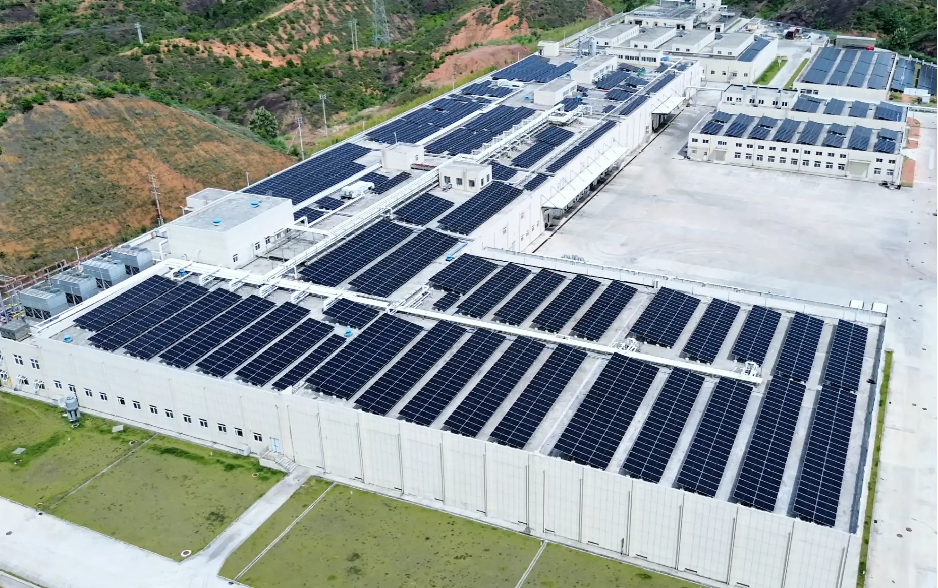 Hoe een zonnebatterijopslagcontainer huizen en bedrijven efficiënt van stroom kan voorzien