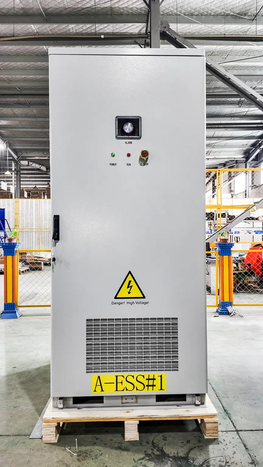 261 kWh Liquid-Cooled Energy Storage Cabinet (Top-Bottom Structure) – Image 2